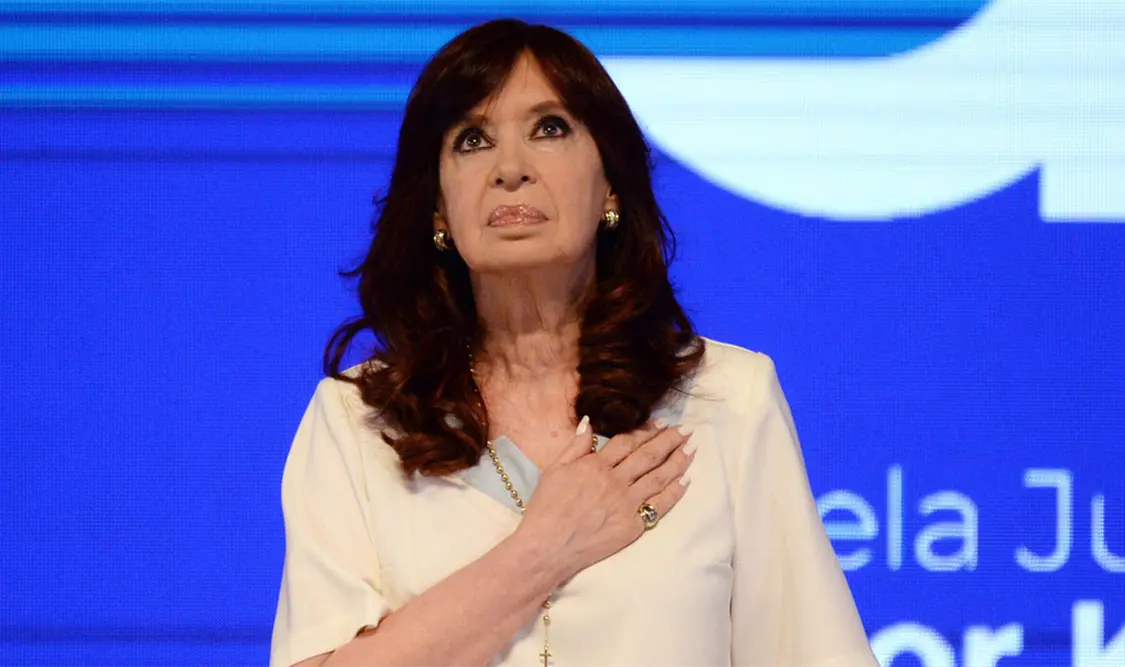 Ordenan juicio oral contra Cristina Fernández