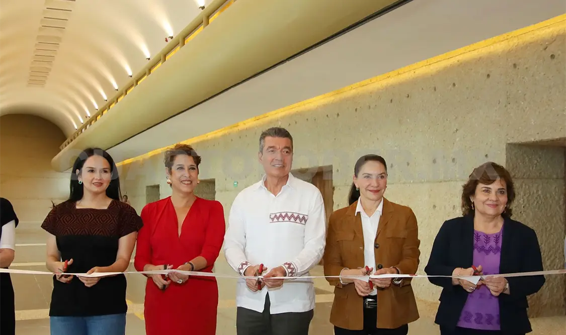 Inauguran rehabilitación del Centro de Convenciones