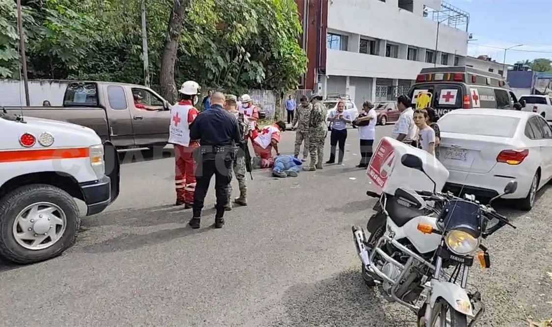 Motorrepartidor se accidenta y queda lesionado