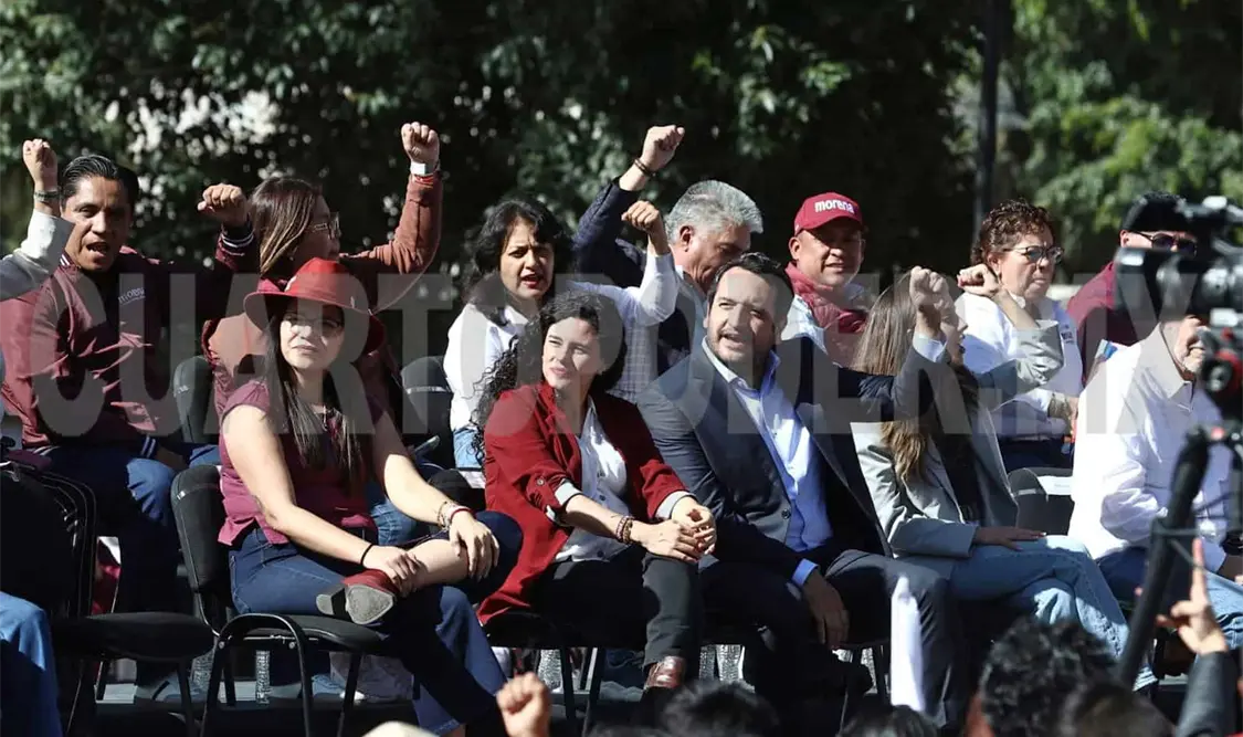 Simpatizantes asisten a cierre de gira nacional