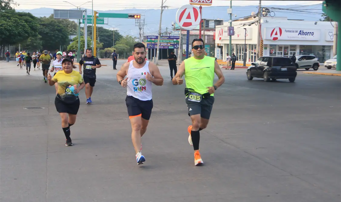 Los participantes recorrieron los 21.5 kilómetros con entusiasmo, disfrutando de los paisajes del Cañón del Sumidero. Alan Pola/CP