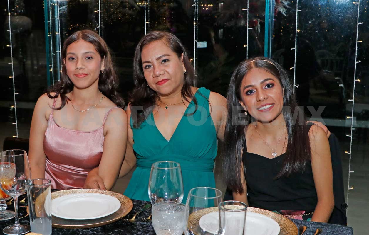 Noche mágica para Evelyn Karolay