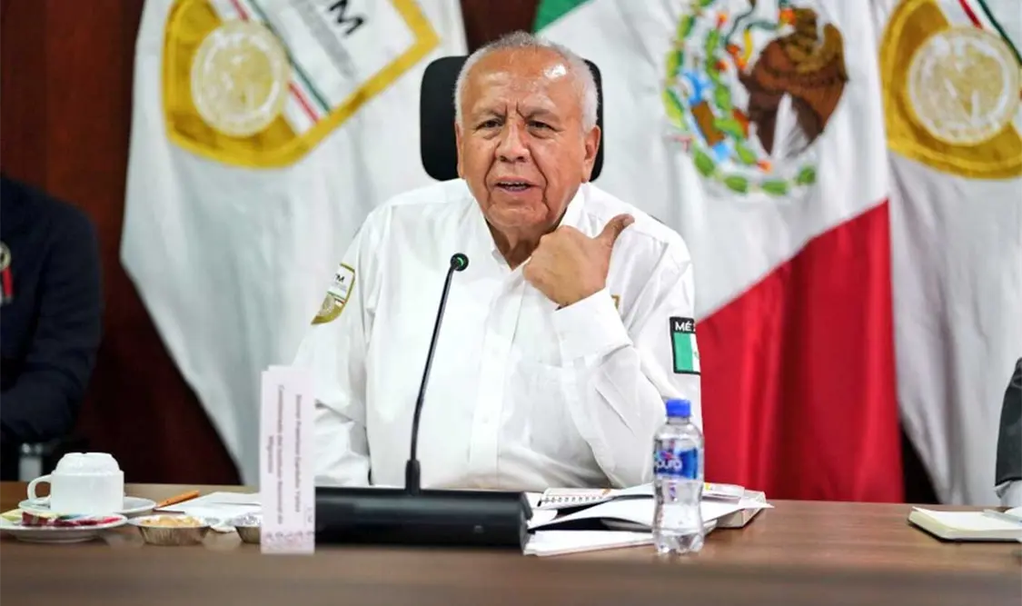 Francisco Garduño en su último día al frente del INM
