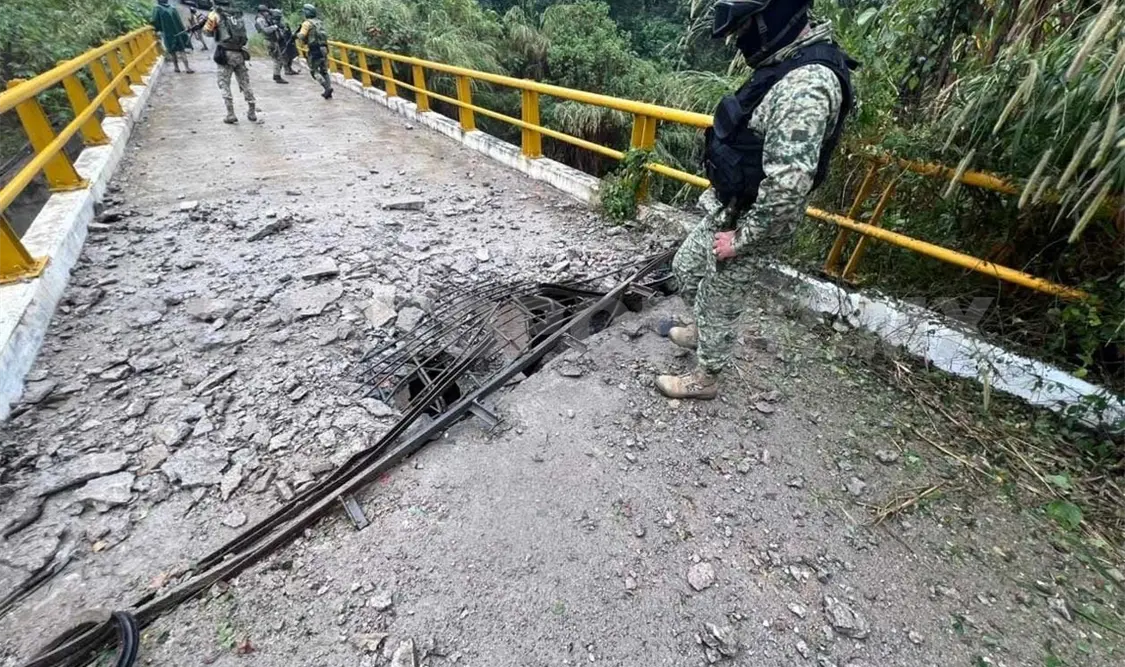 Dañan puente en Pantelhó