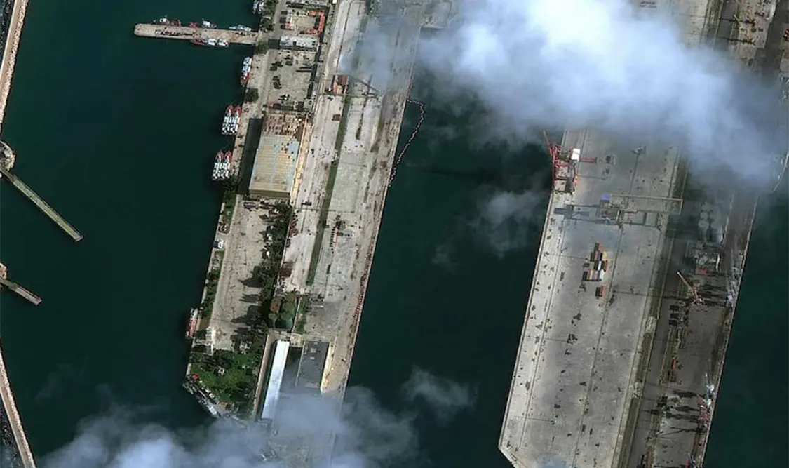 Maxar Technologies publicó imágenes que muestran movimientos de transporte en la base aérea rusa Hmeimim y la base naval de Tartus. Cortesía