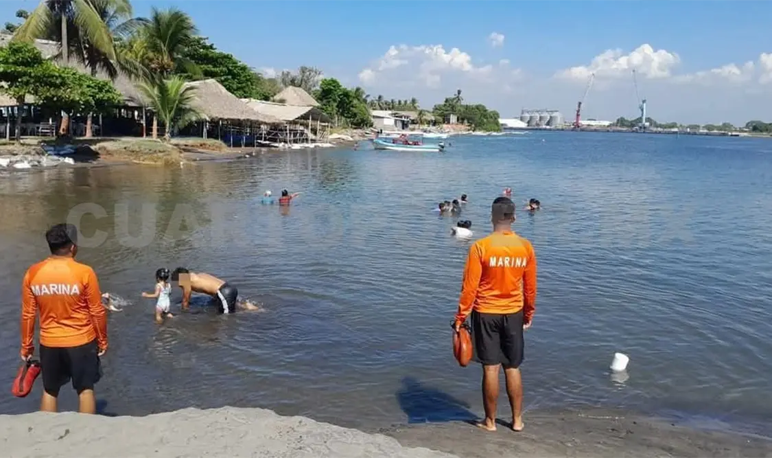 Rescatan a dos menores de edad en Las Escolleras