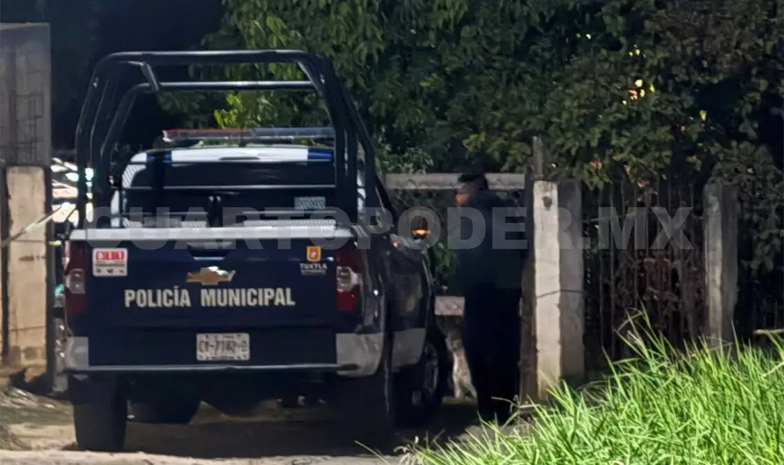 Encuentran a ahorcado en un patio