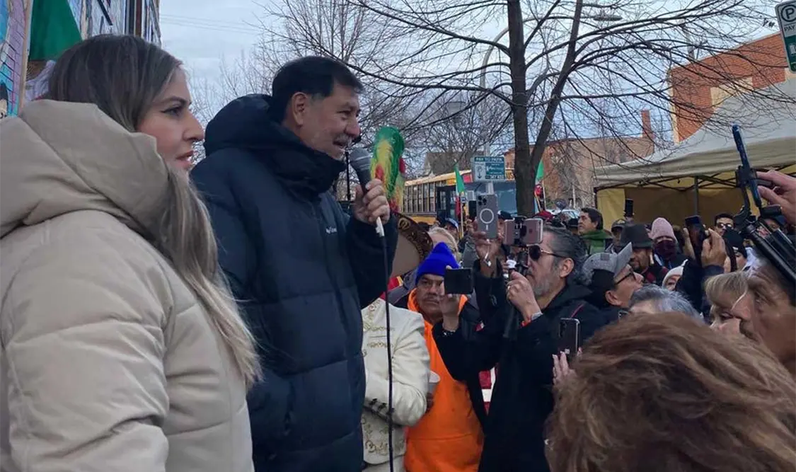 Califica Fernández Noroña de infame, política migrante