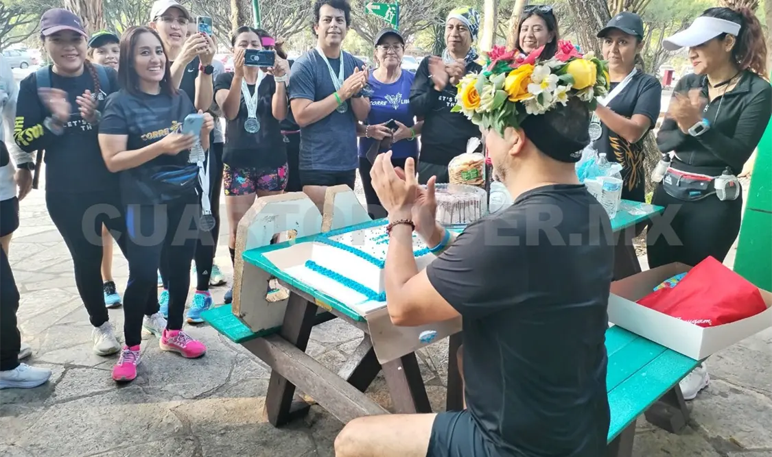 Alfredo Ruanova celebra con carrera festiva