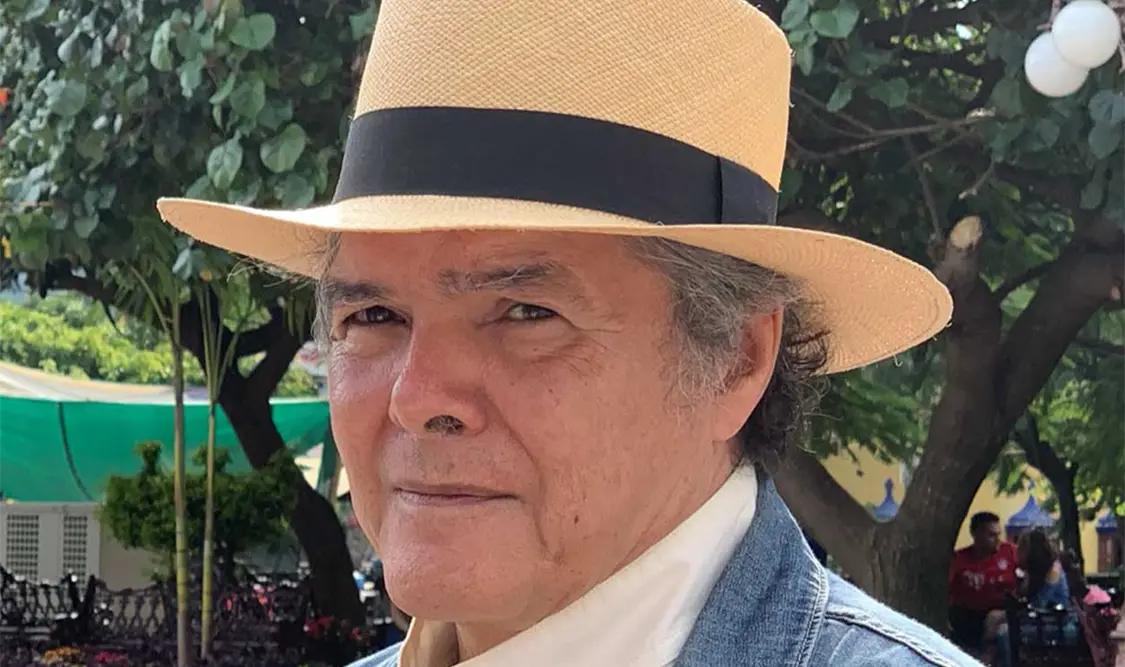 Es reconocido por utilizar formas y estilos musicales mexicanos e incorporarlos en sus composiciones. Cortesía