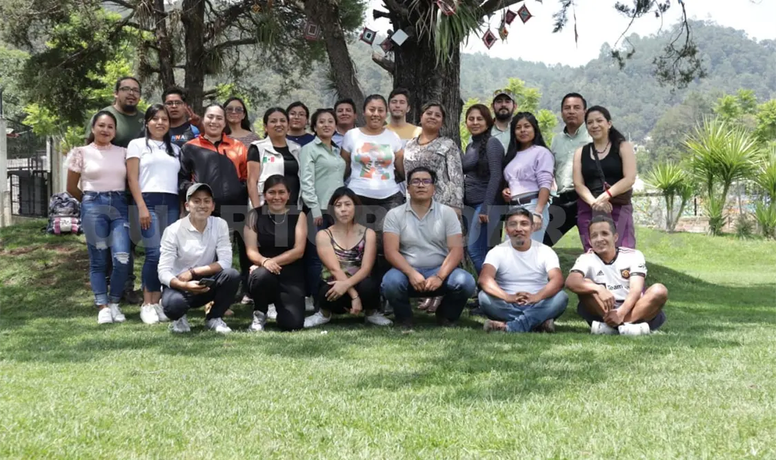 Redias cumple once años de trabajo