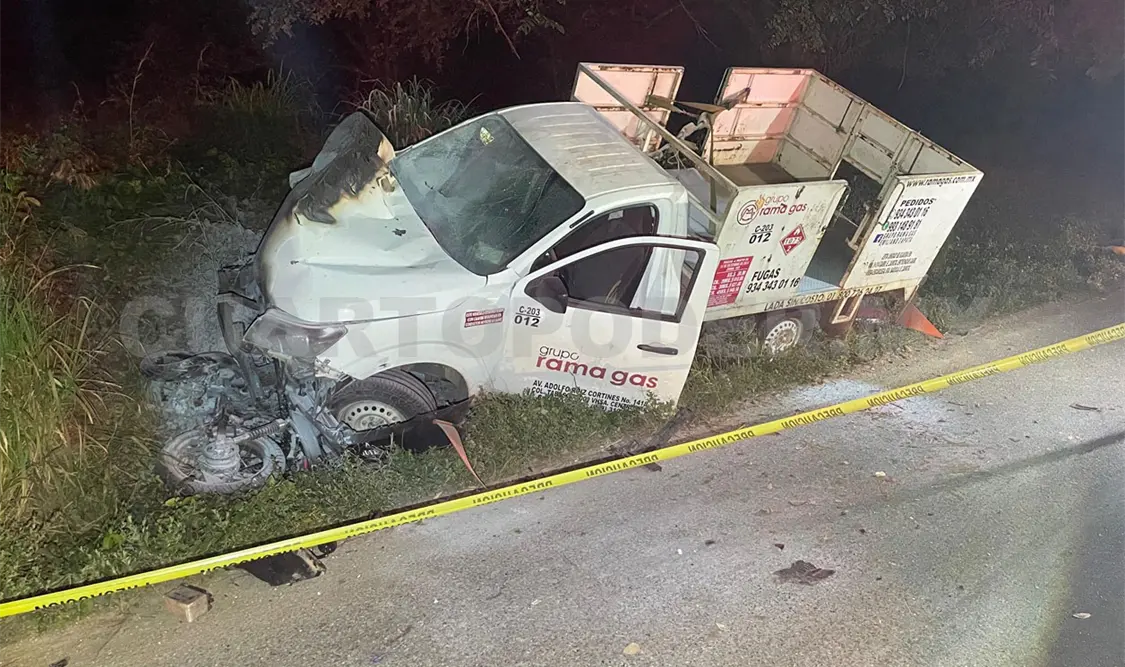 Dos mujeres mueren en percance contra camioneta