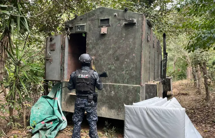 En operativo sorpresa, detienen a tres personas y hallan bodega de "vehículos monstruos" en Frontera Comalapa