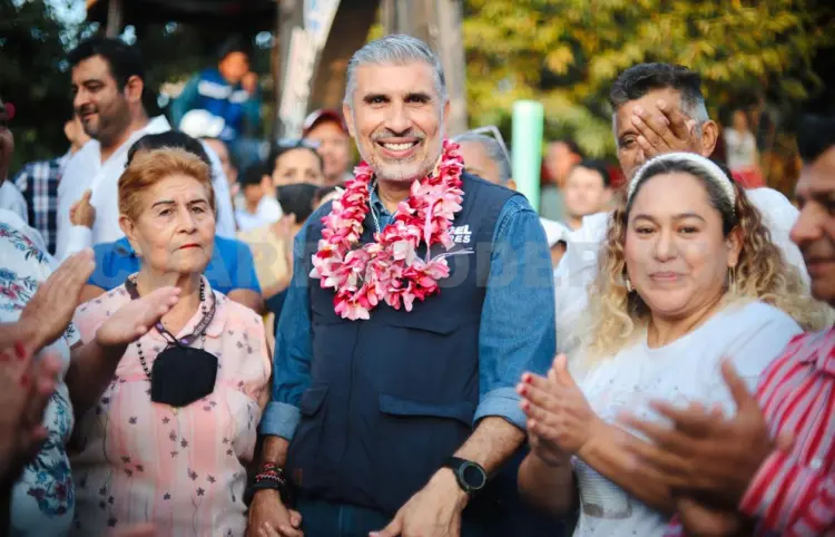 Anuncia Ángel Torres la creación de una calle más