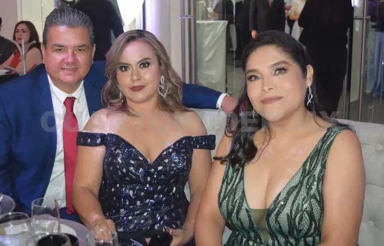 Emotivo enlace de Belén y Raúl