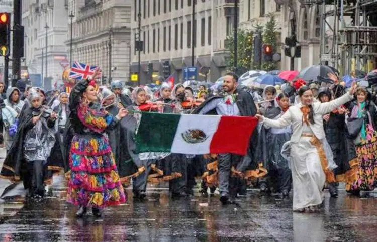 Triunfa orquesta sinfónica de estudiantes en Londres