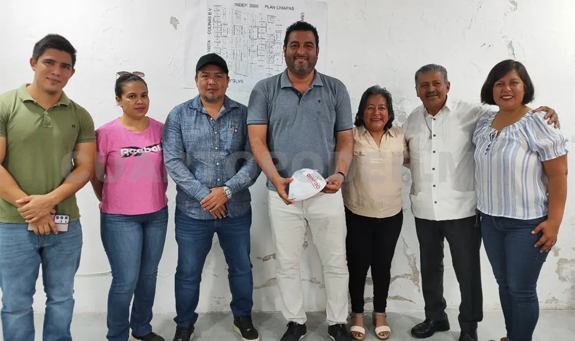 Preparan la cancha para el Futbolito Bimbo