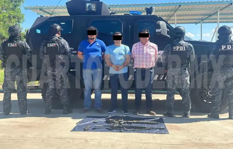 Arrestan a alcalde por corrupción y otros delitos