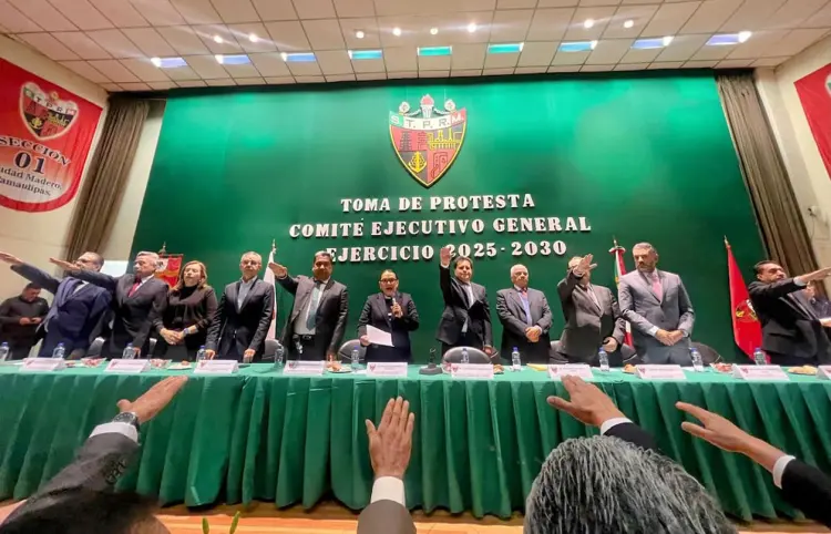 Rinde protesta Aldana como líder del STPRM