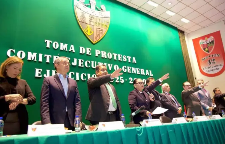 Rinde protesta Aldana como líder del STPRM