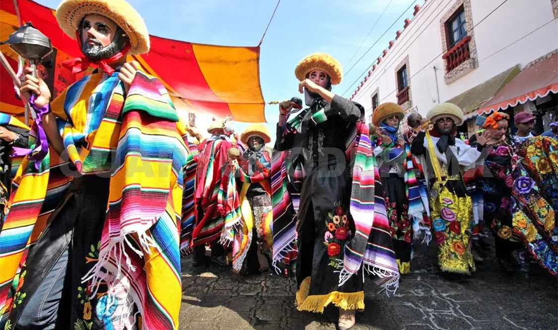Esperan a unos 10 mil Parachicos danzando
