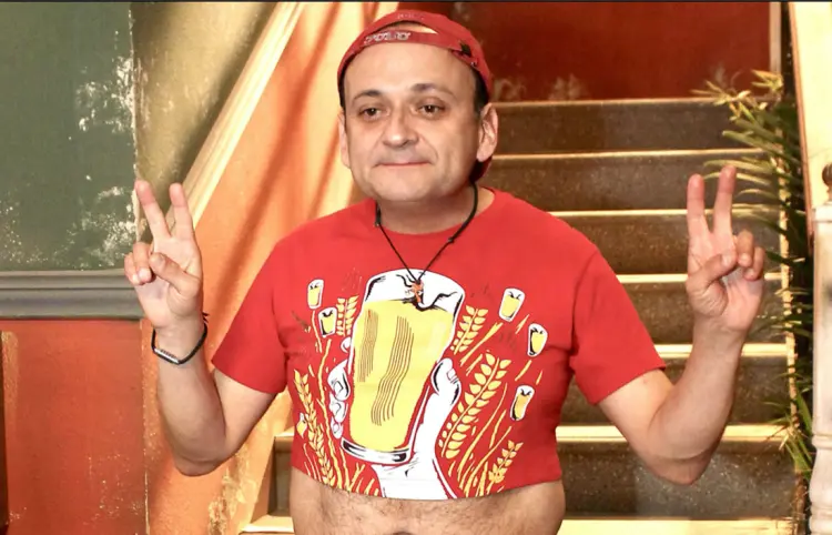 Lalo España dirigido por Rob Schneider