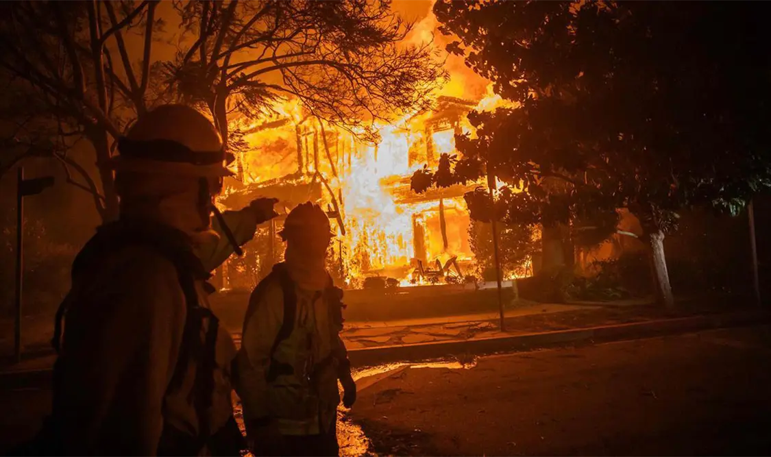 Incendios avanzan sin control en California