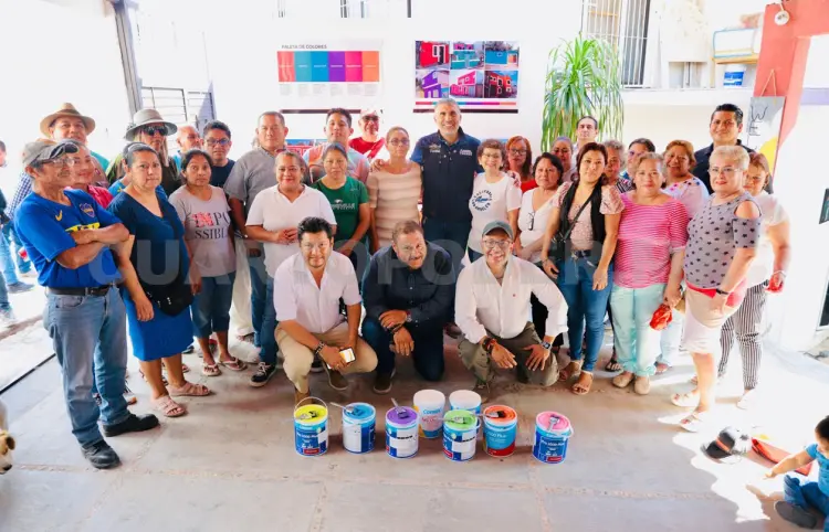 Con luminarias buscamos prevenir el delito: Ángel Torres