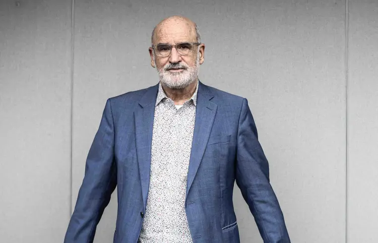 Aramburu, un cronista de grandes personas