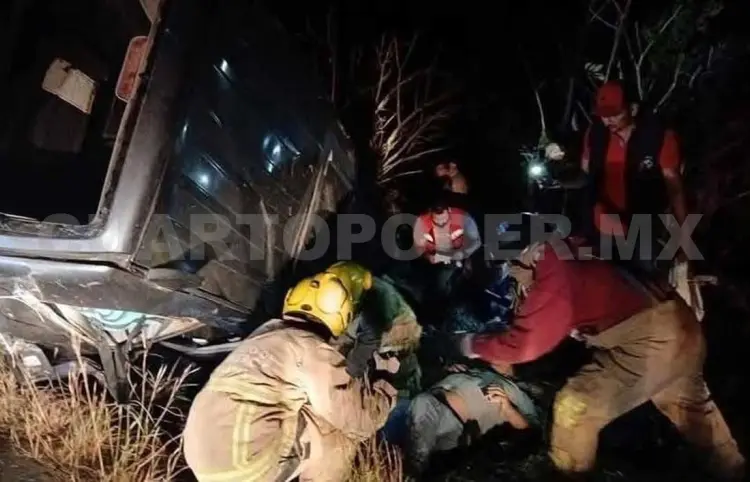 Tres muertos en encontronazo carretero
