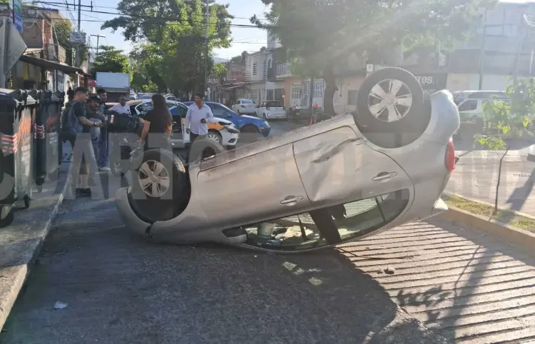 Se pasa la preferencia y termina volcando