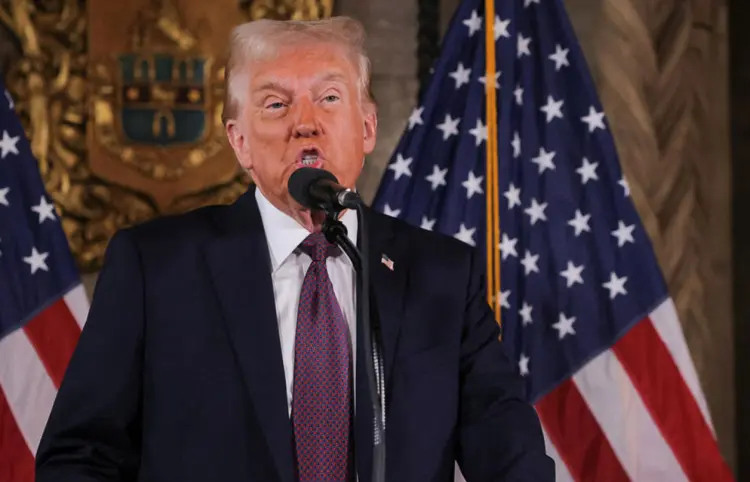 Trump planea emitir 100 decretos sobre frontera