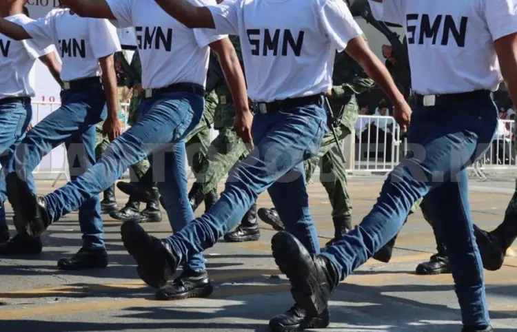 Invitan a entregar cartillas militares