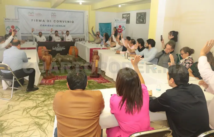 Se suma Canirac al Programa de Alfabetización