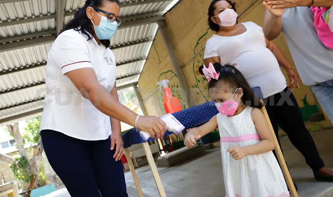 Reportan escasez de cubrebocas infantiles