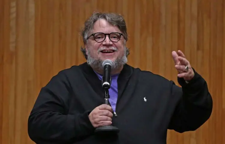 Critican a Guillermo del Toro