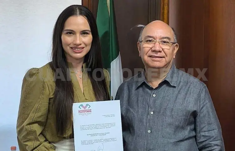 Bárbara Altúzar, al equipo de asesores del gobernador