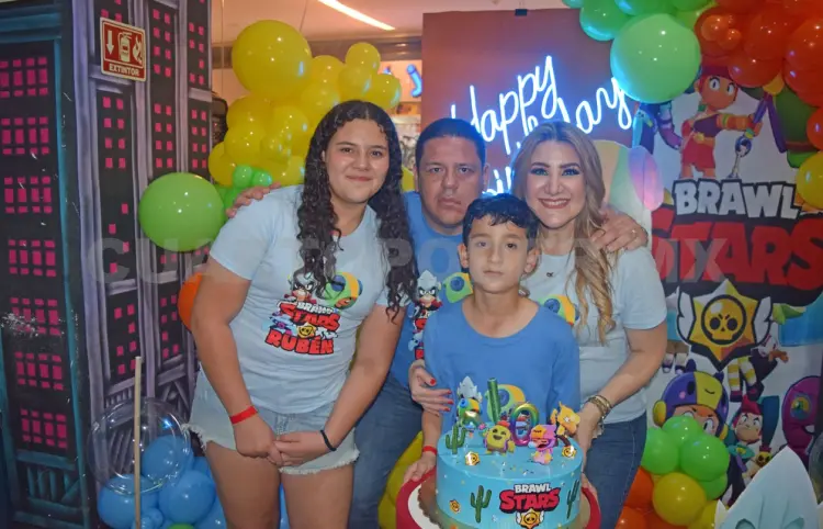 Celebrando a Rubén