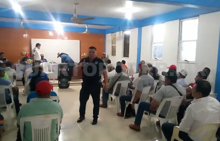 Comisariados toman curso sobre vialidad