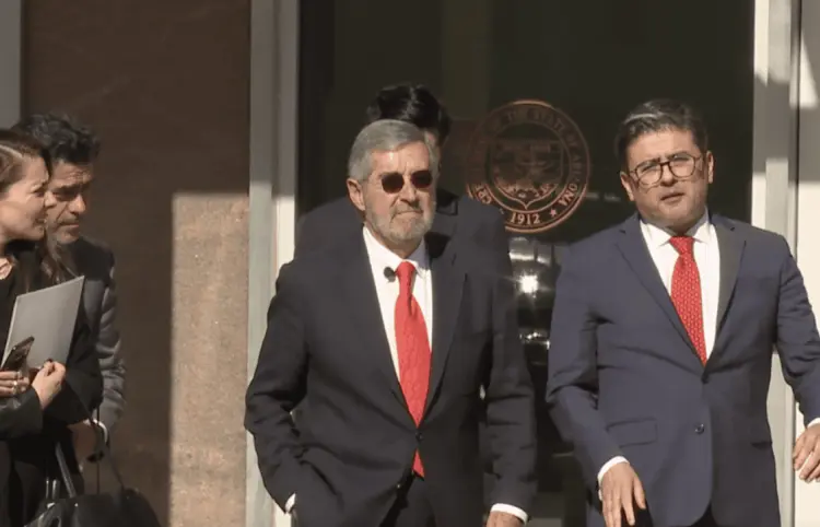 Negocia De la Fuente con equipo republicano