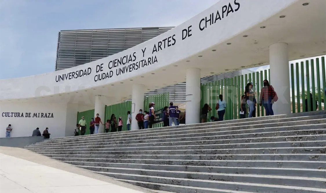 Van nueve por la Rectoría de la Unicach