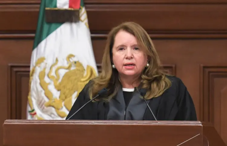 Loretta se estrena como última presidenta en SCJN