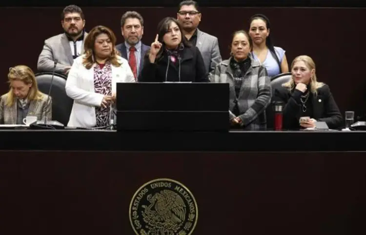 Confrontación en Congreso por 100 días de gobierno