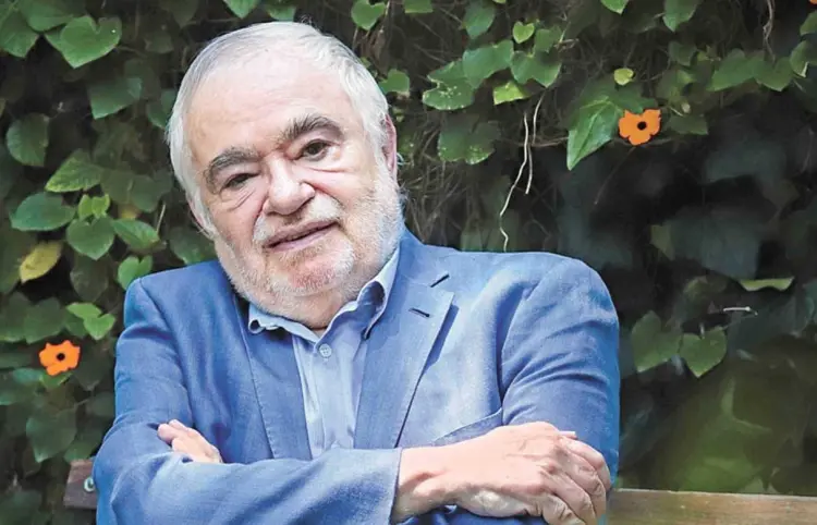 Solares vive a través de su obra