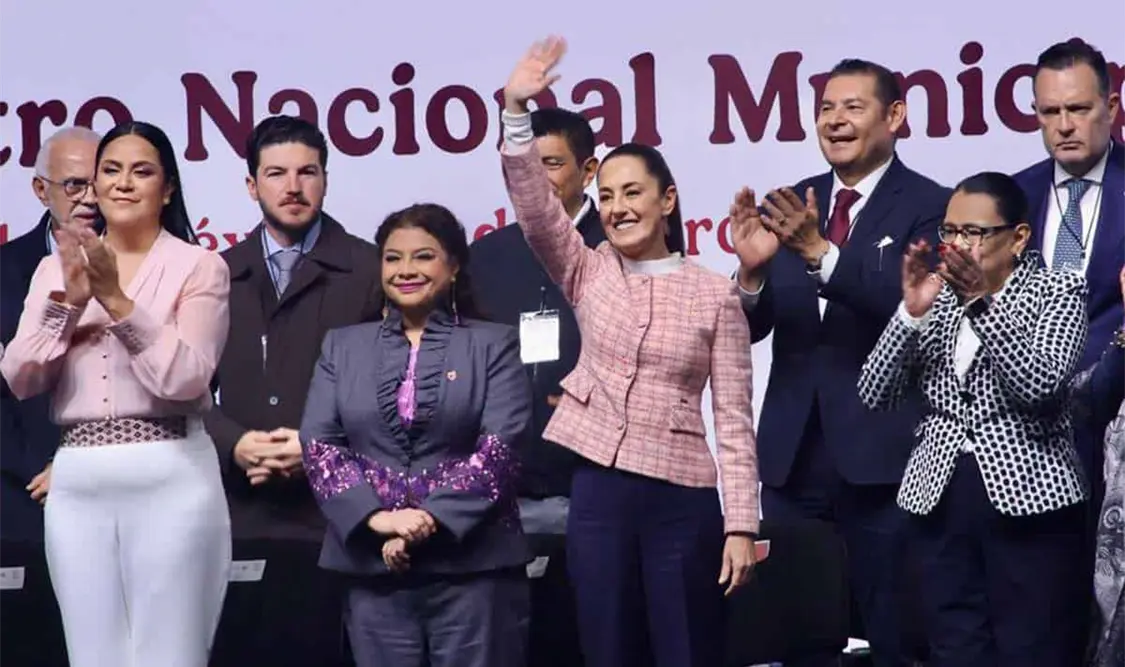 La titular de la Secretaría de Bienestar, Ariadna Montiel, acompañó a Claudia Sheinbaum al Encuentro Nacional Municipal. Cortesía