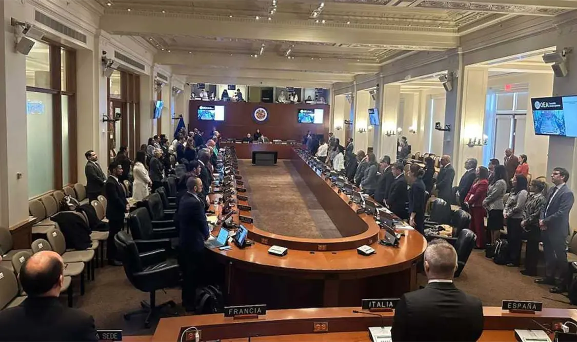Rechazan 14 países de la OEA investidura de Nicolás Maduro