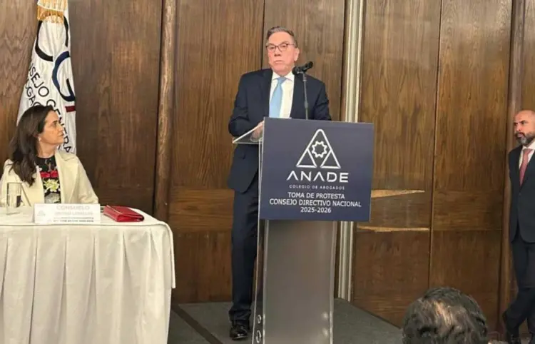 Javier Laynez llama a defender Estado de Derecho