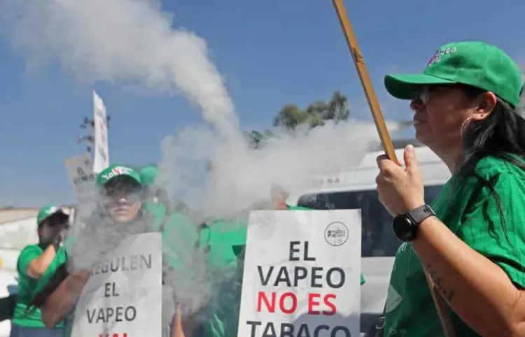 Vapeador, oficialmente es ilegal