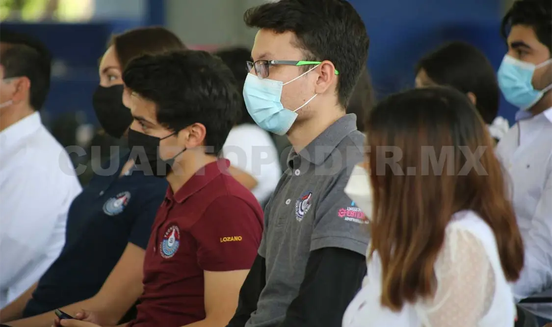 El director del campus Tuxtla dijo que la IA es una herramienta clave hoy día en la educación. Diego Pérez / CP