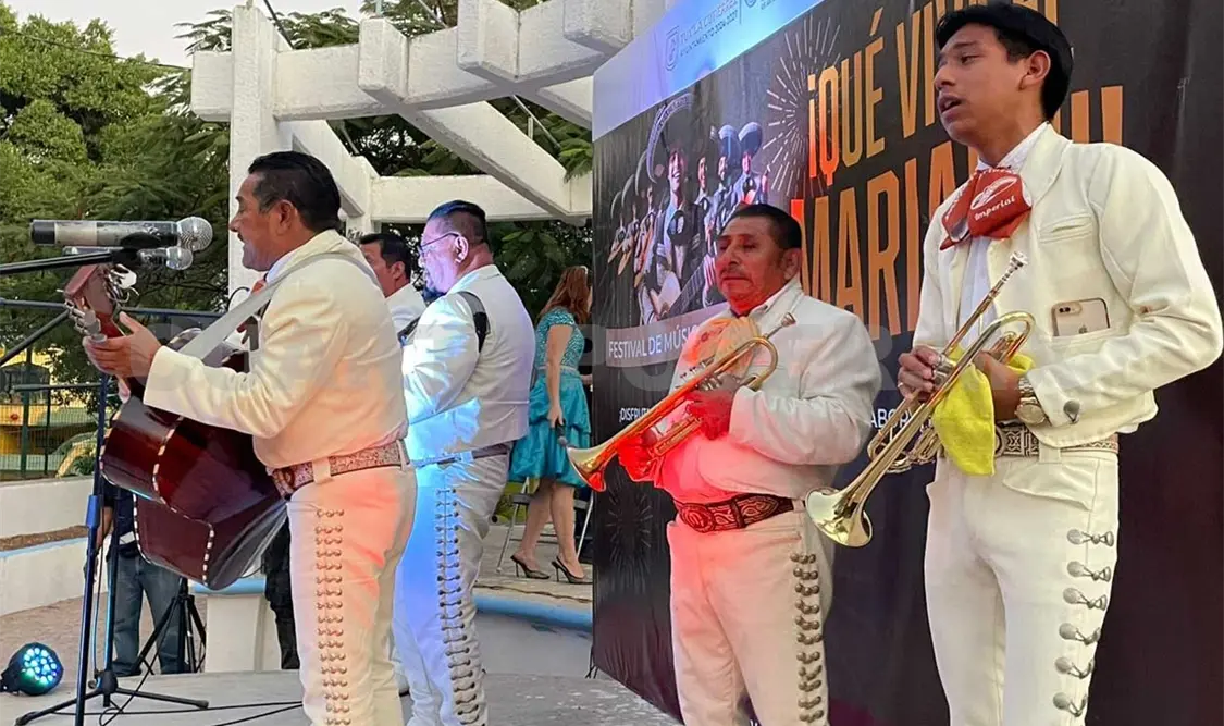 Diversos grupos de música mexicana se dieron cita en el festival ¡Qué viva el Mariachi! Karla García / CP